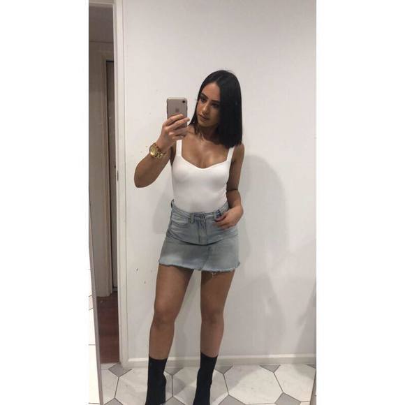 Meet your Posher, Olivia - Picture 1 of 1